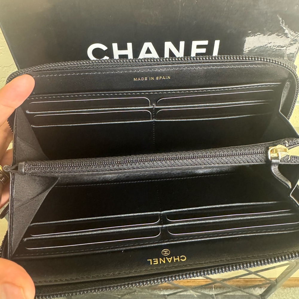 CHANEL Black Quilted Caviar Leather Boy Long Zipped Wallet - Picture 9 of 13